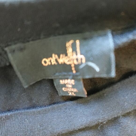 BLACK Knit SLEEVLESS Muscle Tank /T SHIRT with beaded Butterfly n LOVE patch - Picture 3 of 7